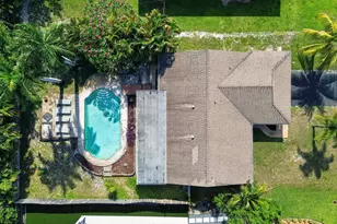 159 SE 26th Ave, Boynton Beach, FL 33435 - Photo 2