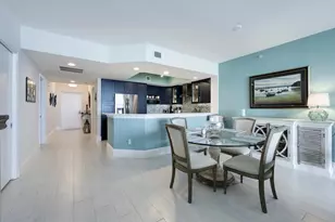 2650 Lake Shore Dr, Riviera Beach, FL 33404 - Photo 4
