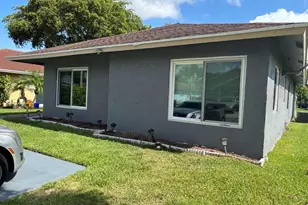 5369 Gene Cir, West Palm Beach, FL 33415 - Photo 2