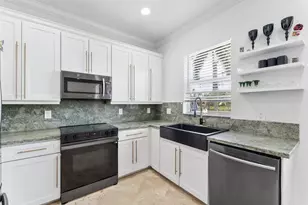 7942 Parsons Pine Dr, Boynton Beach, FL 33437 - Photo 12