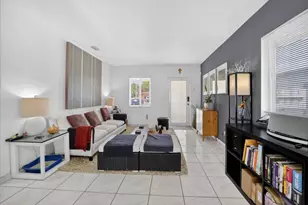 995 NE 156th Terrace, North Miami Beach, FL 33162 - Photo 4