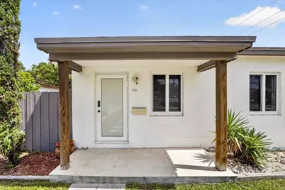 995 NE 156th Terrace, North Miami Beach, FL 33162 - Photo 2