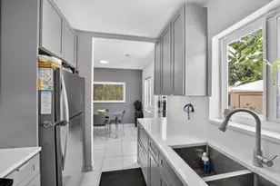 995 NE 156th Terrace, North Miami Beach, FL 33162 - Photo 8