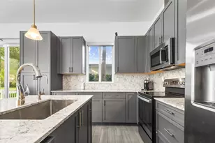 1110 NE 14th Ave, Fort Lauderdale, FL 33304 - Photo 14