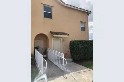 2925 Crestwood Terrace, Margate, FL 33063 - Photo 2