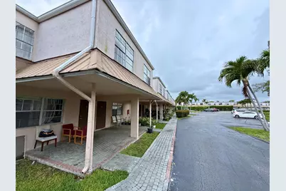 4100 NW 16th Avenue #31, Oakland Park, FL 33309 - Photo 1