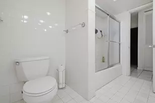 10325 NW 42nd Dr, Coral Springs, FL 33065 - Photo 34