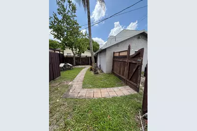 1715 Buchanan Street #Rear, Hollywood, FL 33020 - Photo 1