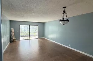2202 S Cypress Bend Dr, Pompano Beach, FL 33069 - Photo 10