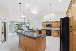 10949 NW 1st Manor, Coral Springs, FL 33071 - Photo 18
