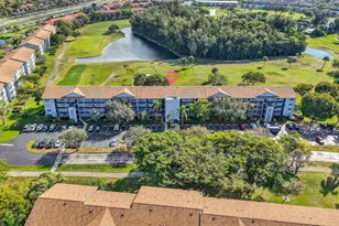 12500 SW 6th St, Pembroke Pines, FL 33027 - Photo 6