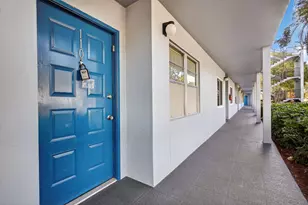 12500 SW 6th St, Pembroke Pines, FL 33027 - Photo 18