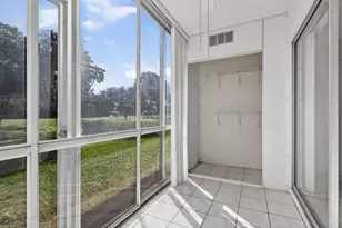 12500 SW 6th St, Pembroke Pines, FL 33027 - Photo 14
