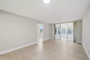 9430 Poinciana Pl, Davie, FL 33324 - Photo 8