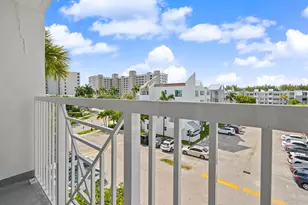 2840 NE 14th St, Pompano Beach, FL 33062 - Photo 16