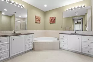 26 Harbour Isle Dr W, Fort Pierce, FL 34949 - Photo 20