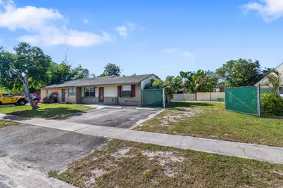 4619 Gladiator Circle, Greenacres, FL 33463 - Photo 18