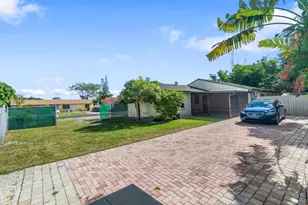4619 Gladiator Cir, Greenacres, FL 33463 - Photo 2