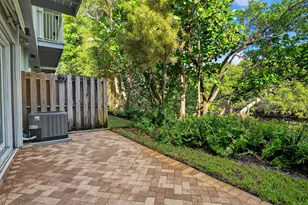 1777 NE 4th Ave, Fort Lauderdale, FL 33305 - Photo 18