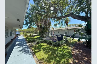 627 NE 10th Avenue #4, Fort Lauderdale, FL 33304 - Photo 10