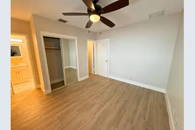 627 NE 10th Avenue #4, Fort Lauderdale, FL 33304 - Photo 2