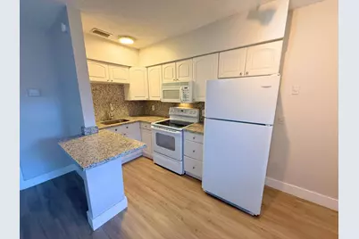 627 NE 10th Avenue #4, Fort Lauderdale, FL 33304 - Photo 6