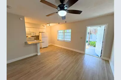 627 NE 10th Avenue #4, Fort Lauderdale, FL 33304 - Photo 8