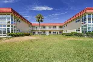 76 Royal Oak Dr, Vero Beach, FL 32962 - Photo 2