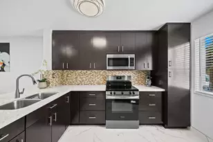 17306 SW 139th Ct, Miami, FL 33177 - Photo 4