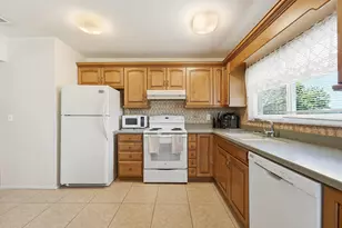 450 SW Kentwood Rd, Port Saint Lucie, FL 34953 - Photo 14