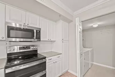 1200 Scotia Drive #403, Hypoluxo, FL 33462 - Photo 8