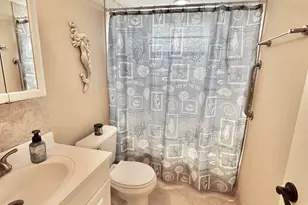 19 Abbey Ln, Delray Beach, FL 33446 - Photo 10