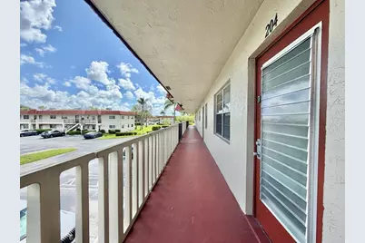 19 Abbey Lane #204, Delray Beach, FL 33446 - Photo 4