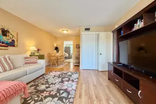 19 Abbey Ln, Delray Beach, FL 33446 - Photo 2