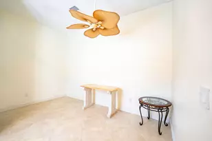 1325 N Mangonia Dr, West Palm Beach, FL 33401 - Photo 10