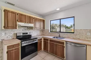 1502 SE Belcrest St, Port Saint Lucie, FL 34952 - Photo 20