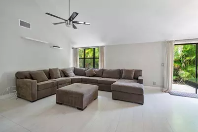 4140 Woods End Road, Boca Raton, FL 33487 - Photo 8