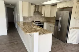 2041 SW 84th Ave, Davie, FL 33324 - Photo 4