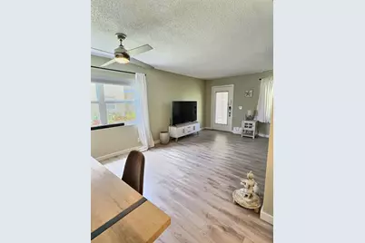 199 E Burgundy E, Delray Beach, FL 33484 - Photo 6