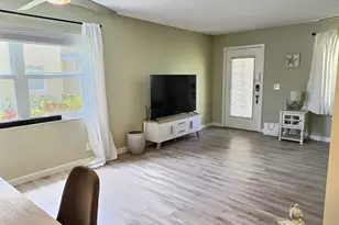 199 E Burgundy E, Delray Beach, FL 33484 - Photo 6