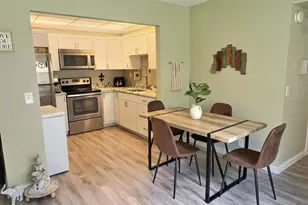 199 E Burgundy E, Delray Beach, FL 33484 - Photo 8