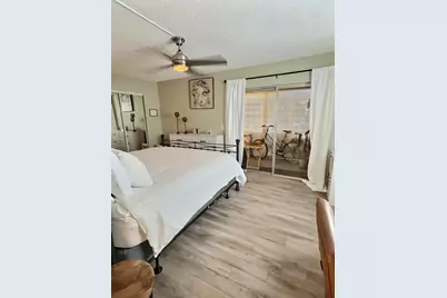 199 E Burgundy E, Delray Beach, FL 33484 - Photo 12
