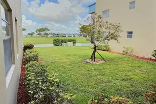 199 E Burgundy E, Delray Beach, FL 33484 - Photo 22