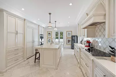 210 Emerald Lane, Palm Beach, FL 33480 - Photo 12