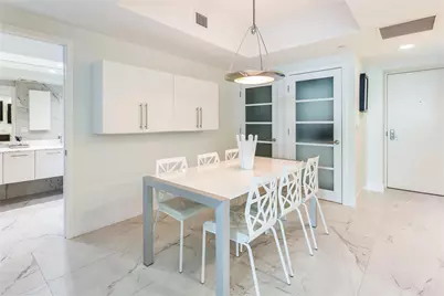 55 SE 6th Street #3500, Miami, FL 33131 - Photo 12