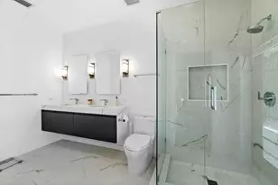 210 S Lake Dr, Lantana, FL 33462 - Photo 22
