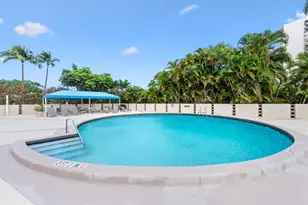2400 Presidential Way, West Palm Beach, FL 33401 - Photo 2