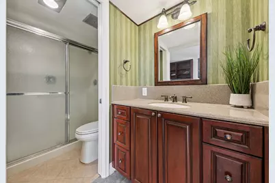 2400 Presidential Way #1006, West Palm Beach, FL 33401 - Photo 10