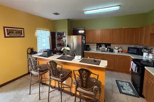 203 S Santa Catalina Cir, North Lauderdale, FL 33068 - Photo 4