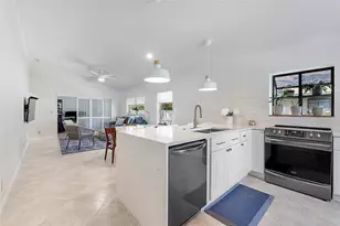 8230 Springtree Rd, Boca Raton, FL 33496 - Photo 4